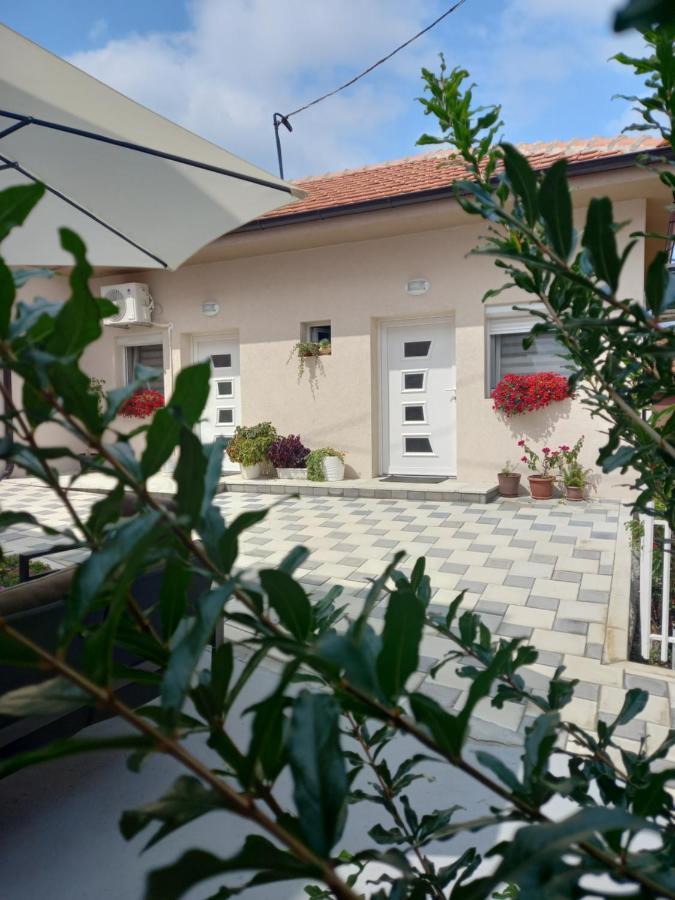 Leda Apartmani Smederevo Zewnętrze zdjęcie